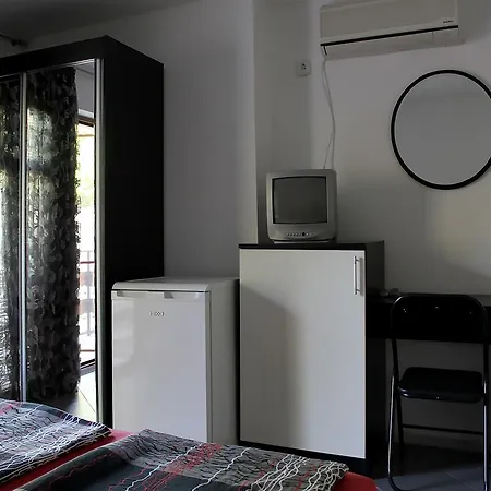 For Rent - Desi